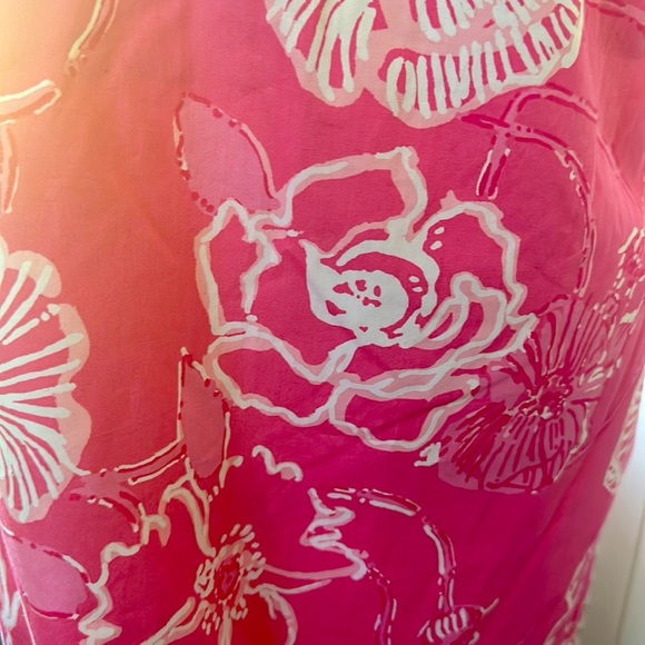 Lily Pulitzer dress in a beautiful pink flowers pattern - Picture 4 of 8
